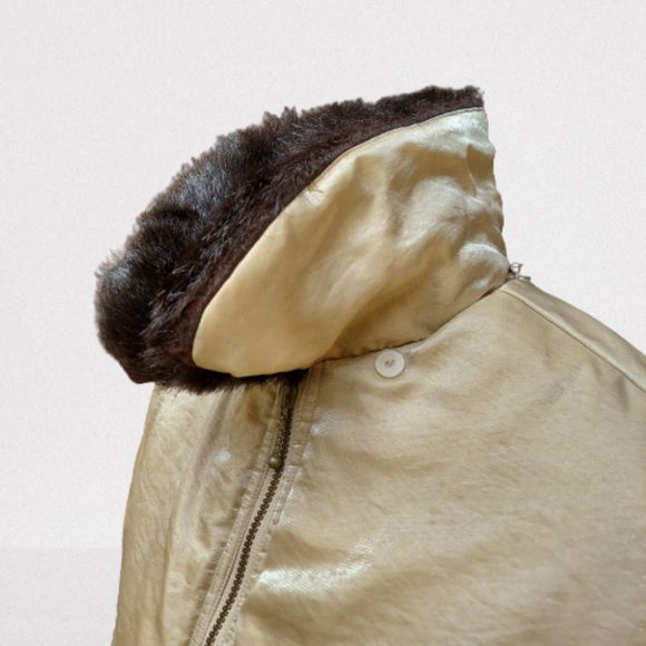 Rothschild Girl's Champagne Gold Puffer Jacket L - Picture 5 of 16